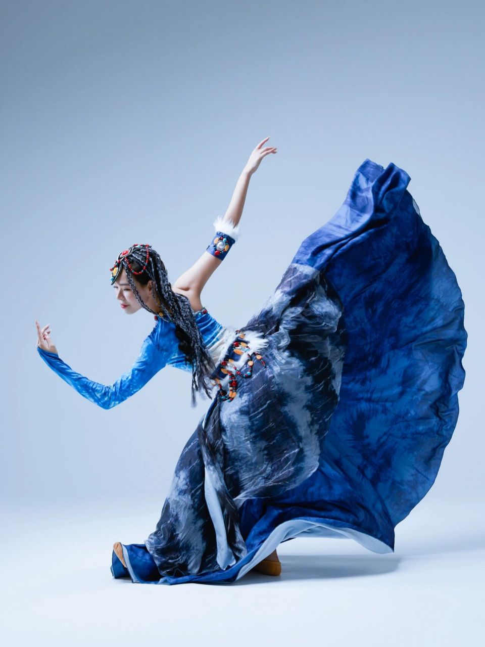 舞蹈写真| 舞姿优美 豪放的藏族舞怎么拍?