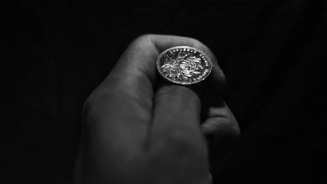 硬币的两面都是正面