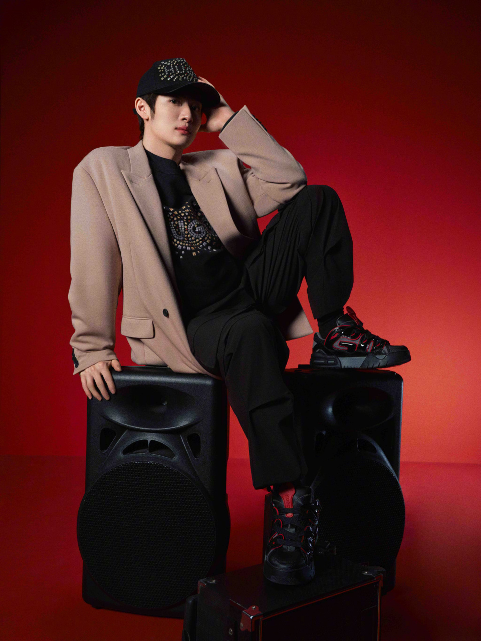 rayli fashion hugo欣然宣布国际知名舞者,歌手近田力丸(chikada riki