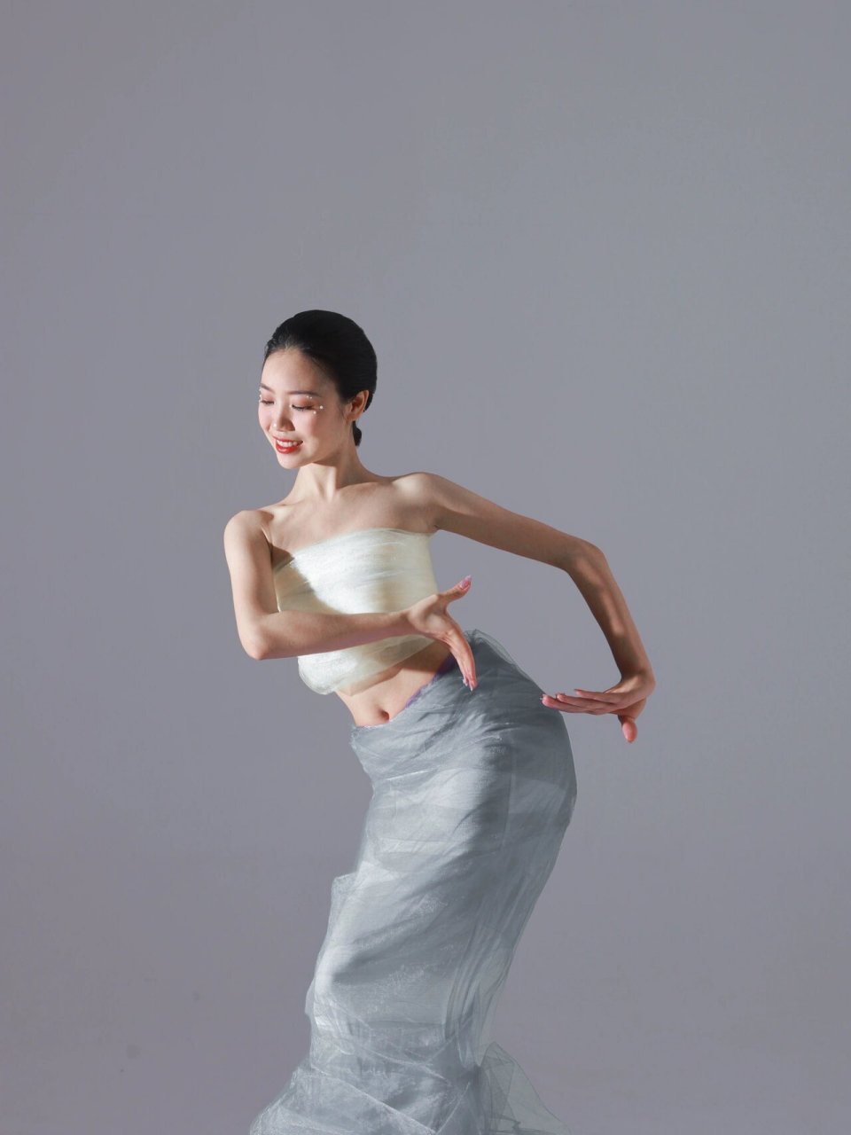 舞蹈摄影|傣族系列舞姿造型舞蹈风格造型 这是拍的第二套,傣族系列 这