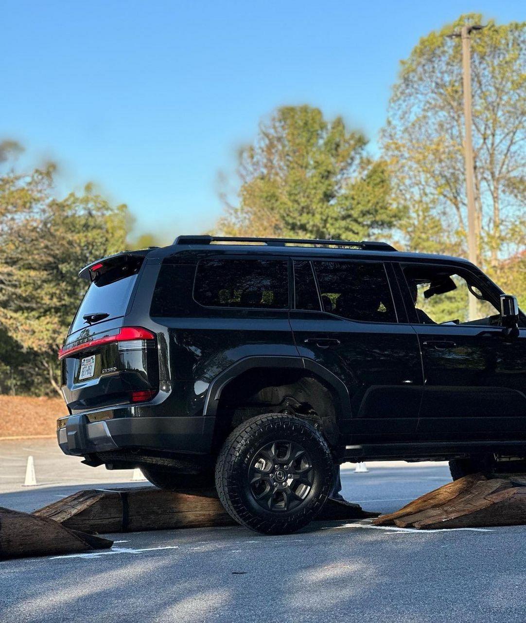 新款雷克萨斯gx550就是高级!全新2024款gx550豪华 suv 4wd!349马力3.