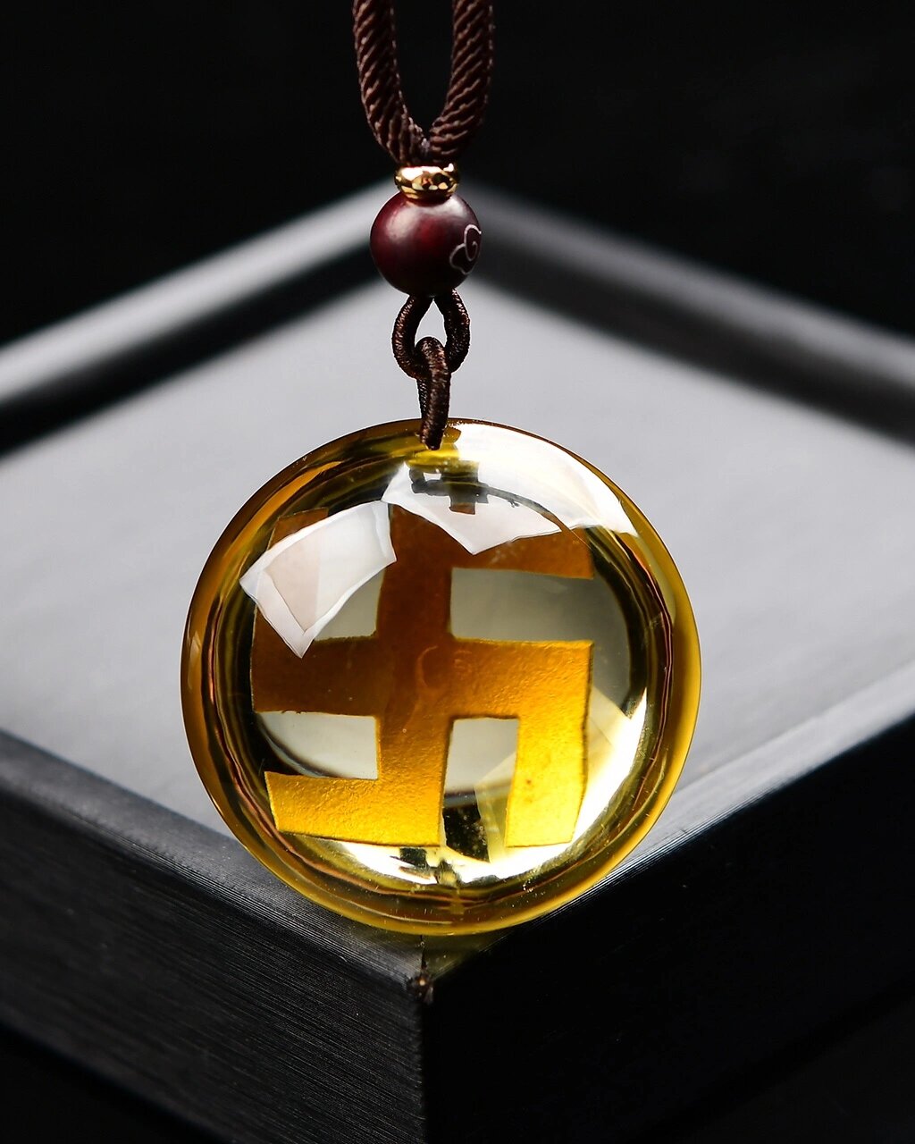 0505天然黄水晶 卍 万字符吊坠 卍 是佛 0505天然黄水晶 卍