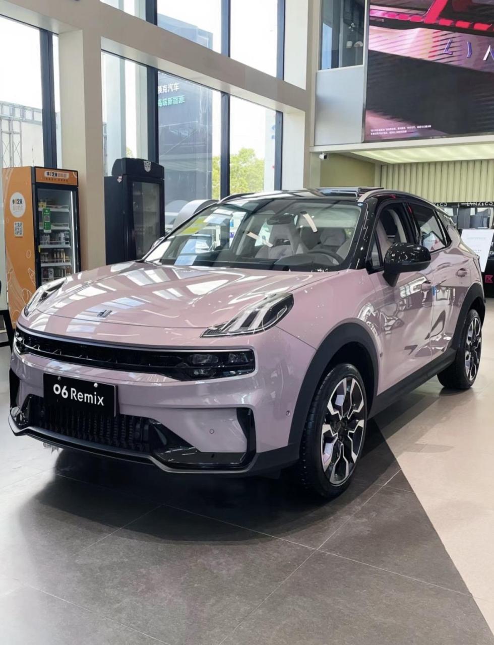 58万,首付2万提车,领克06定位小型 suv,落地11万开头,相比于同级别