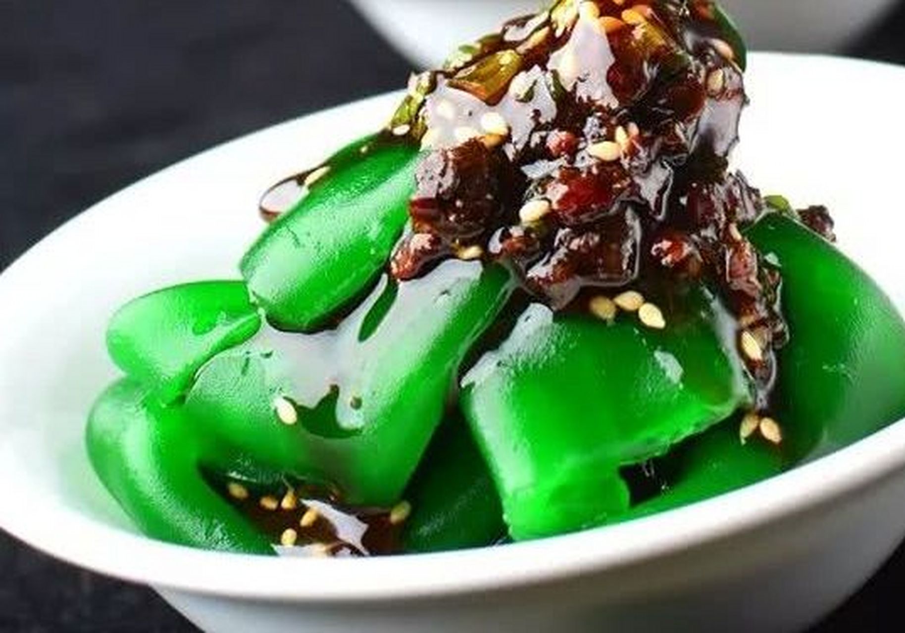 梓潼乡土的传统风味小吃三绝之一梓潼片粉 梓潼片粉是被誉为四川省