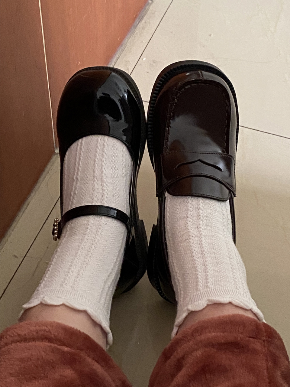 澡澡酱制服鞋激情试穿 喜欢,好喜欢,可惜买大了.