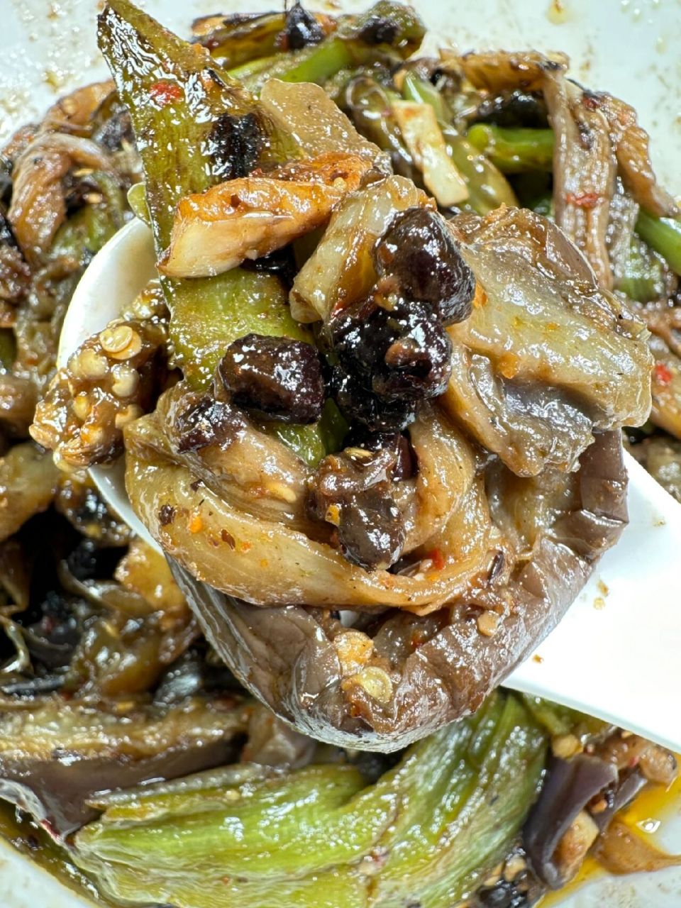 是米饭98遭殃的一天…9215 今日分享 家常菜系列【擂辣椒茄子】