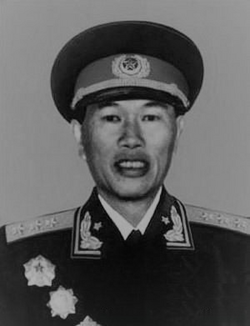 党史上的今天#【开国上将邓华与世长辞】 邓华,中国人民解放军开国