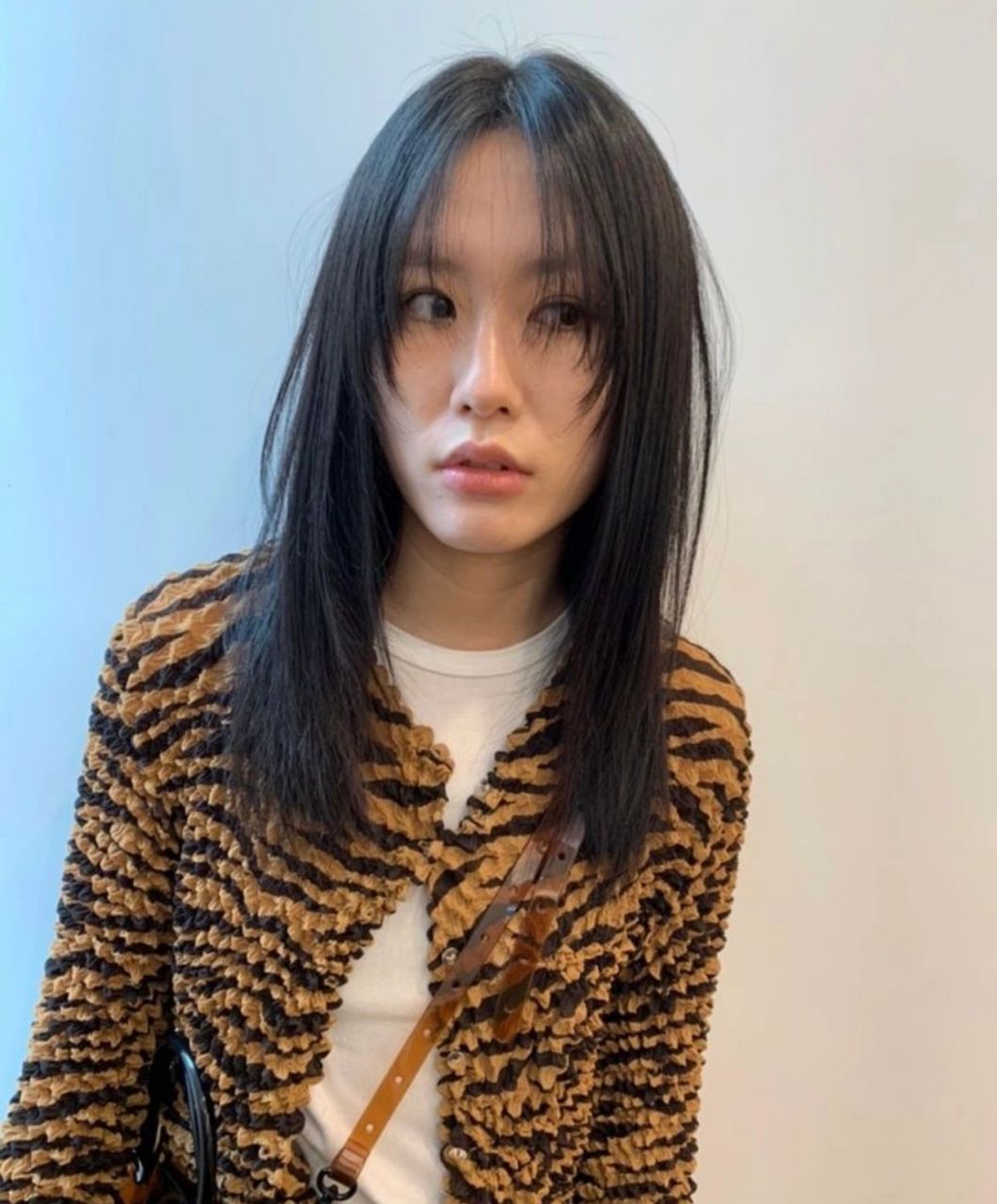 中长发碎发 柔美显气质 休闲生活化78 适合亚洲女生的高层次发型 给