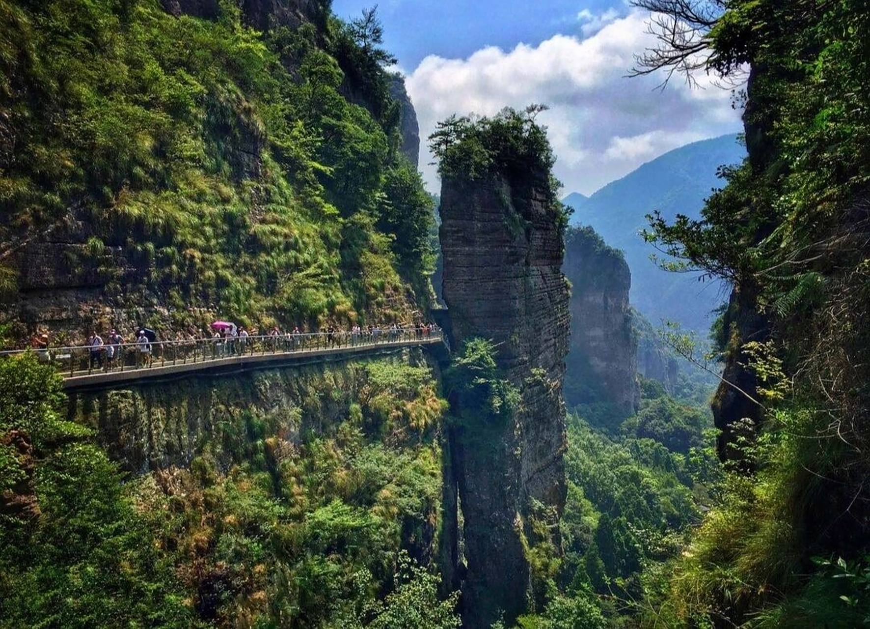 雁荡山旅游攻略来啦～ 位置:温州乐清市雁荡镇雁荡山风景区 自驾07