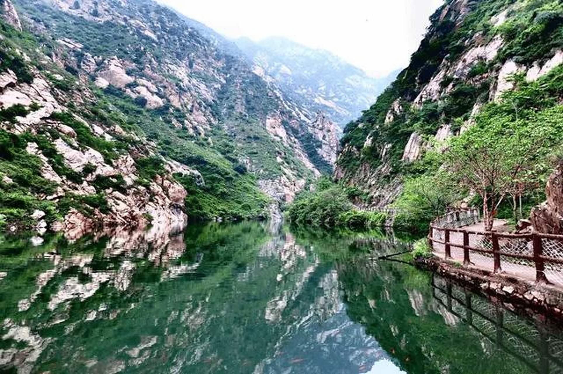 周末去哪儿玩 中条山神潭大峡谷欢迎您奇峰,怪石,翠海,叠瀑等组合成