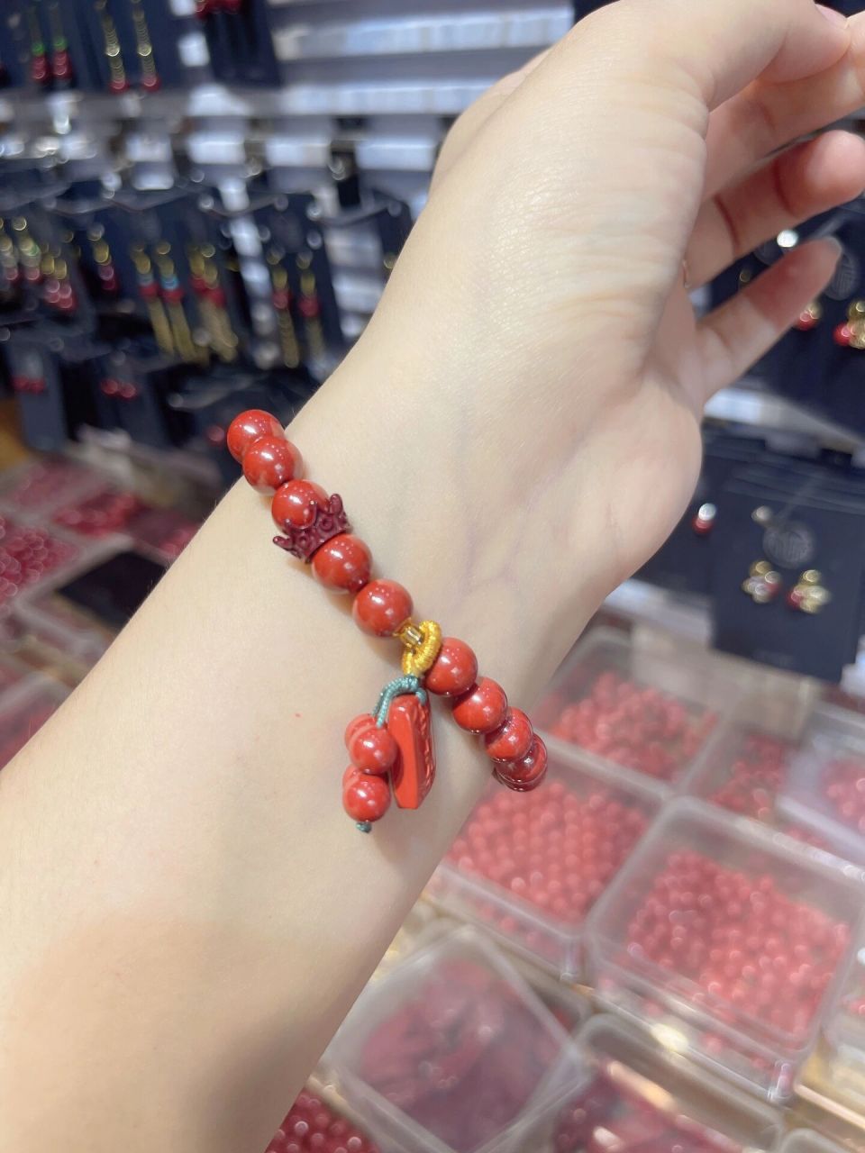 朱砂的佩戴六大禁忌一定看完72157215 佩戴朱砂一定要知道的