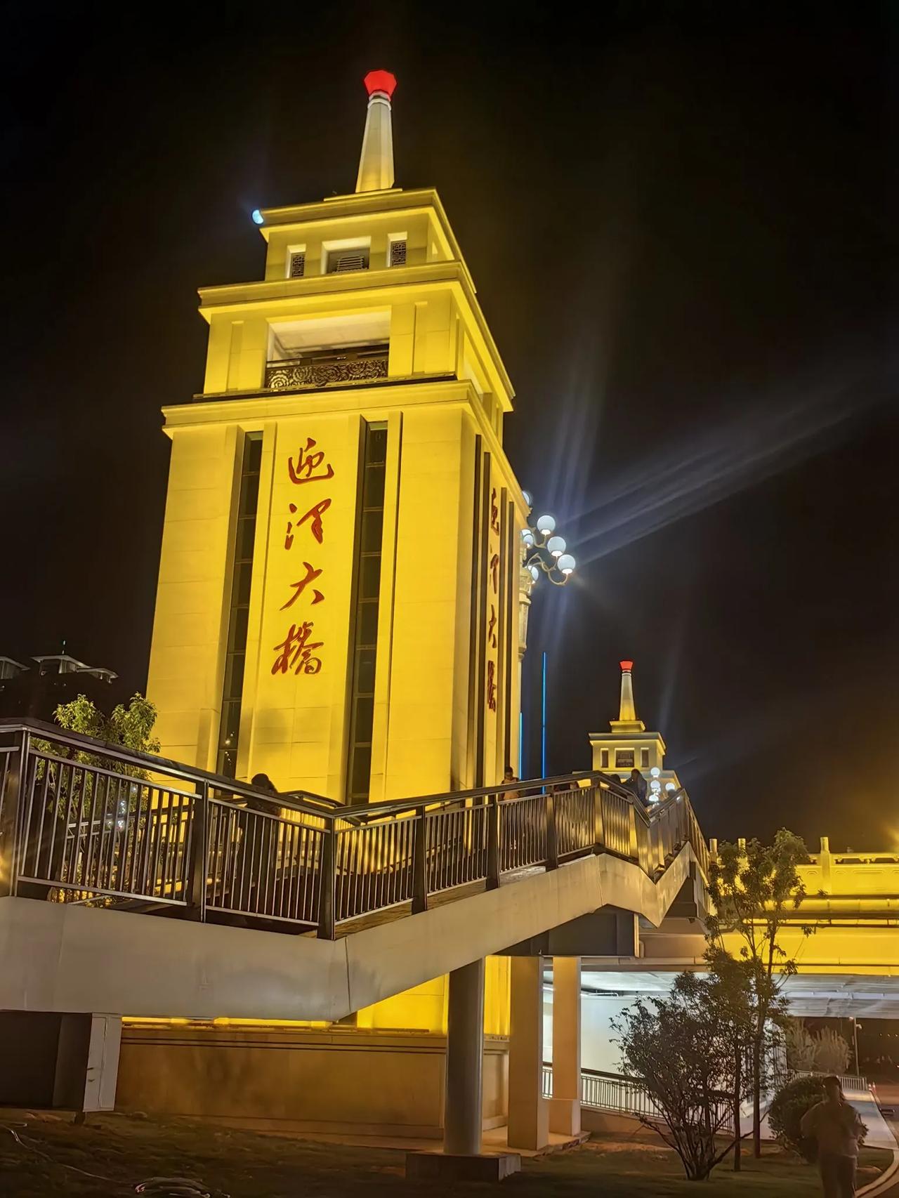 分享城市新鲜事 迎泽大桥啊,那可是太原的标志性建筑