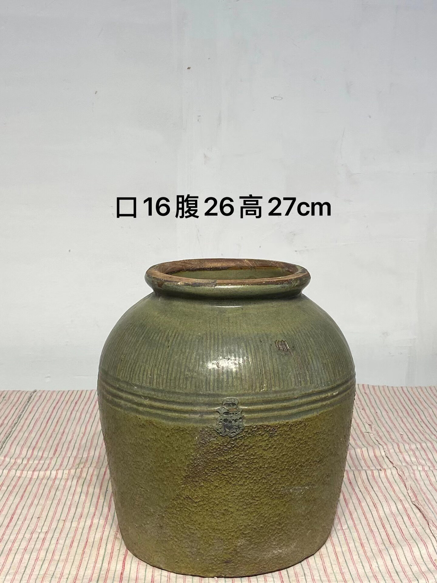 清代绿釉小酒坛,釉色漂亮,里外挂釉,禅意十足,可插花,茶室雅器!