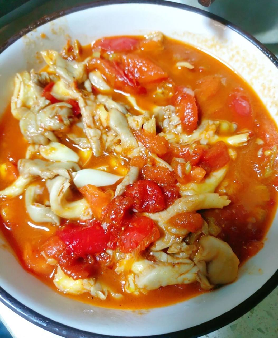 西红柿炒蘑菇,拌着米饭98特别好吃 9696食材95 蘑菇适量