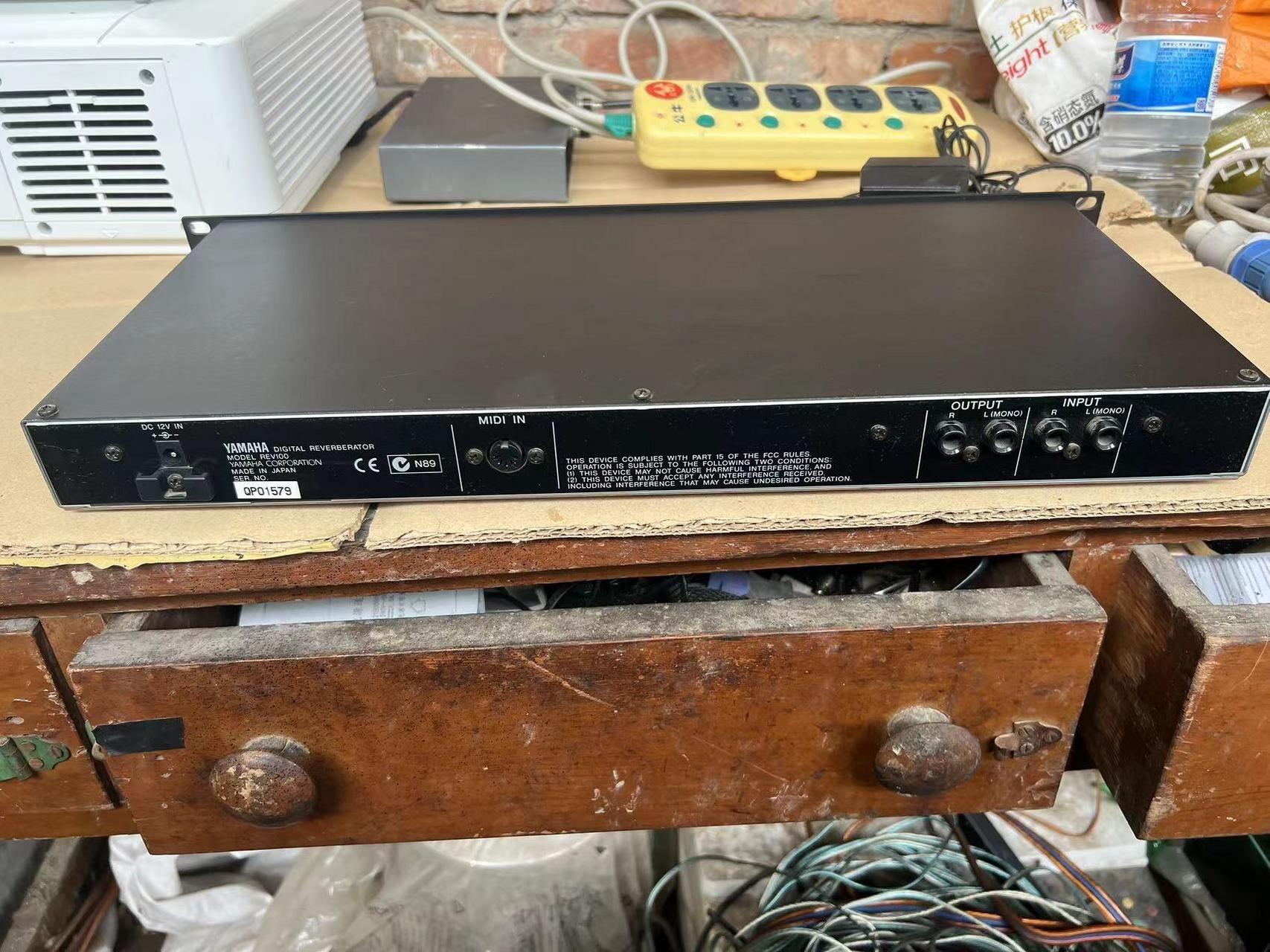 雅马哈rev100效果器.