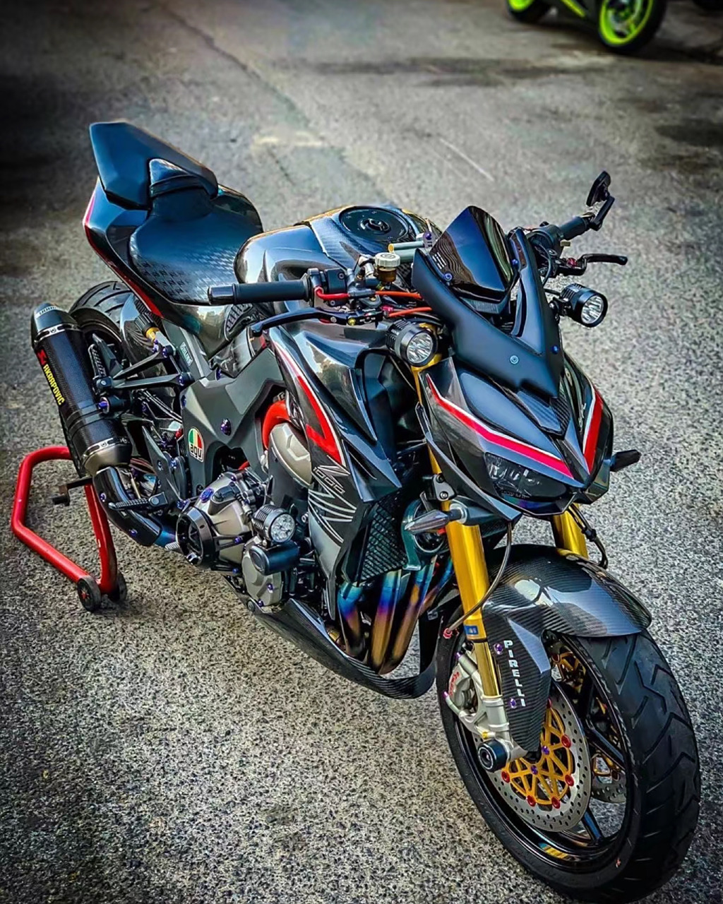 川崎大蟒蛇z1000 继续放毒