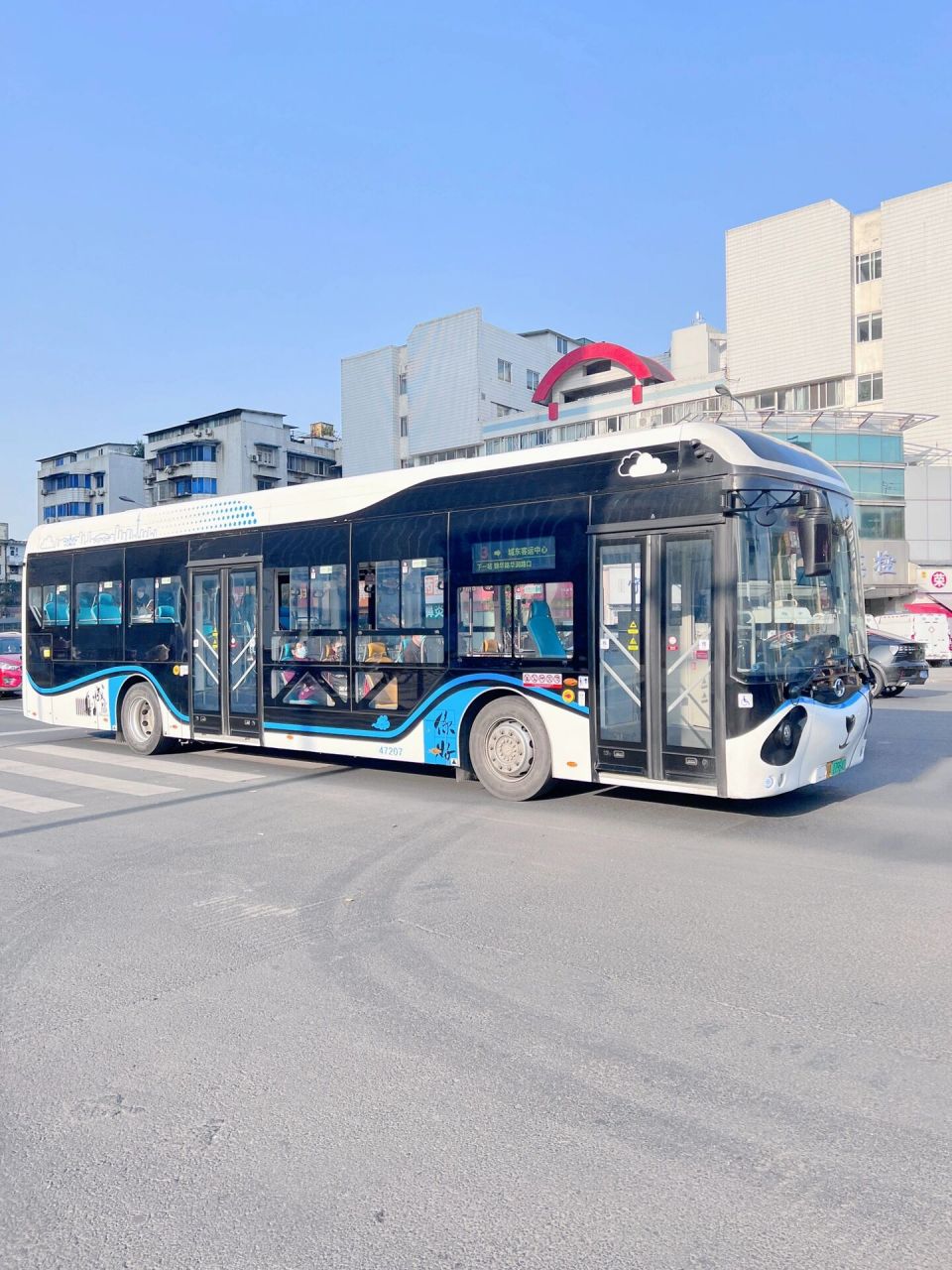 成都熊猫94公交车06 晒出你城市的公交车模样 我先来 -我们成都的