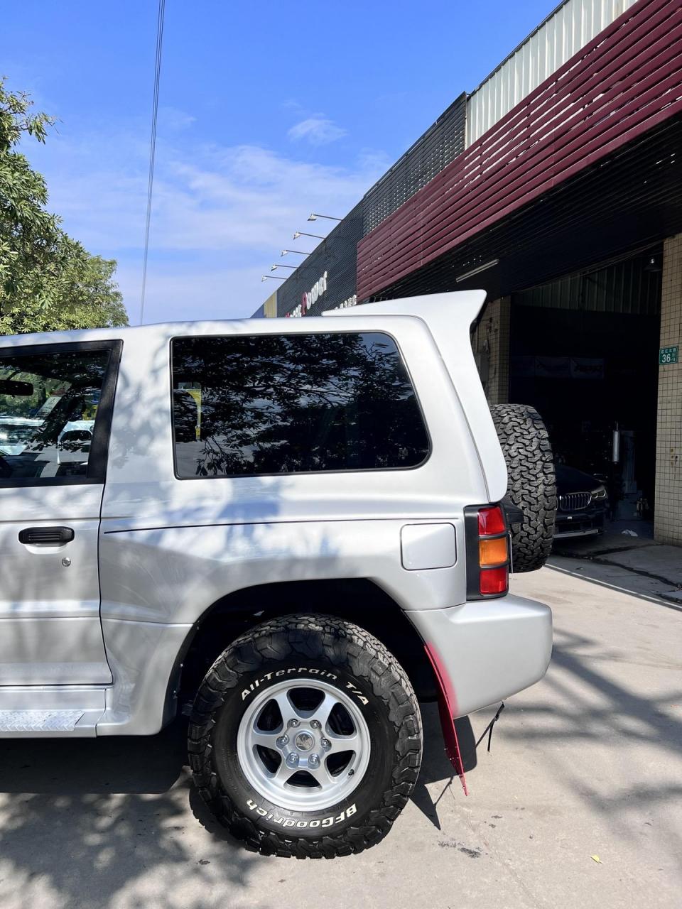 三菱帕杰罗v55evo翻新整备.