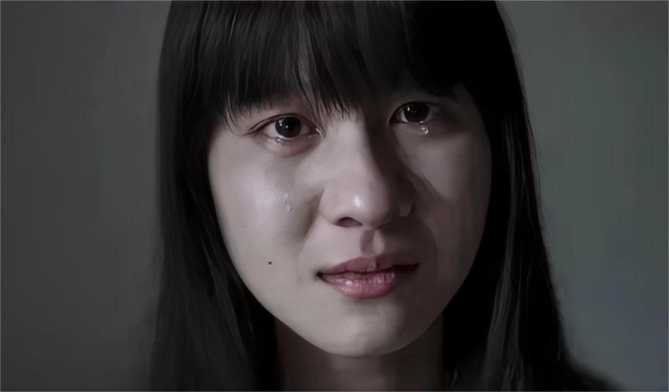 02 他的妻子小红也是湖南人,家住韶山,是个活泼美丽的姑娘.