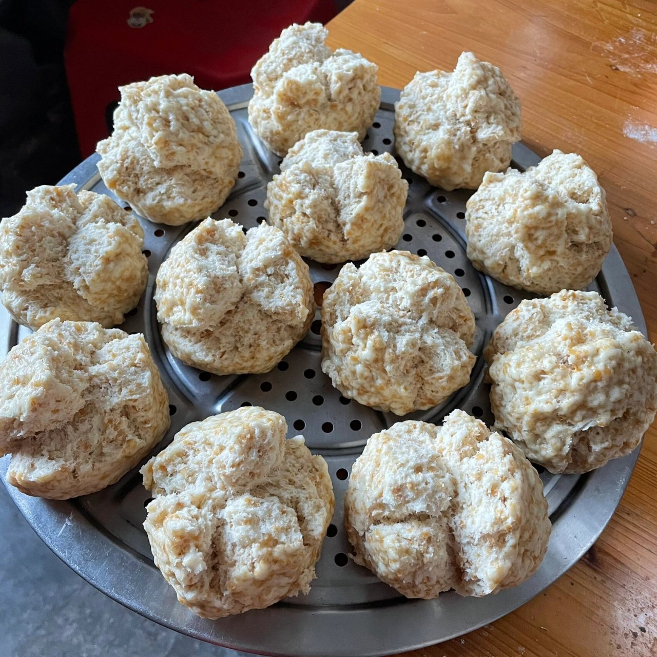 潮汕版金味麦片包子 不得不说 成本贵是贵 但是蒸熟就能闻到麦片的奶