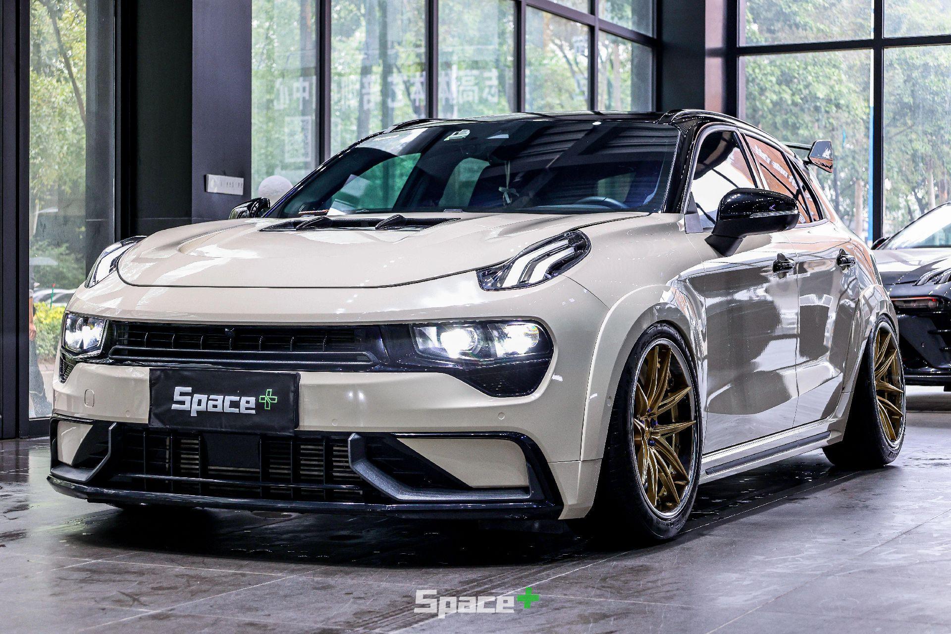 领克02hatchback改装案例.space  干碳大尾翼,首装定妆实拍图.