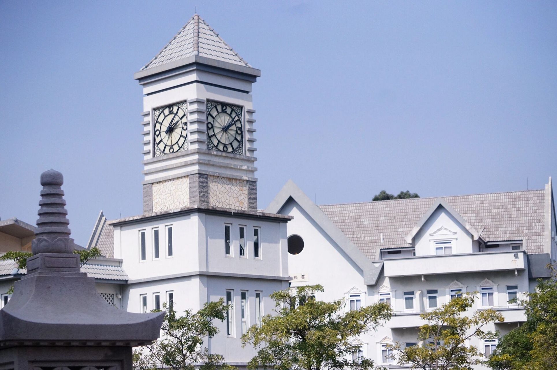 漳州旅游 | 普照禅寺 97普照禅寺位于漳州市龙海区卓岐村,是著名