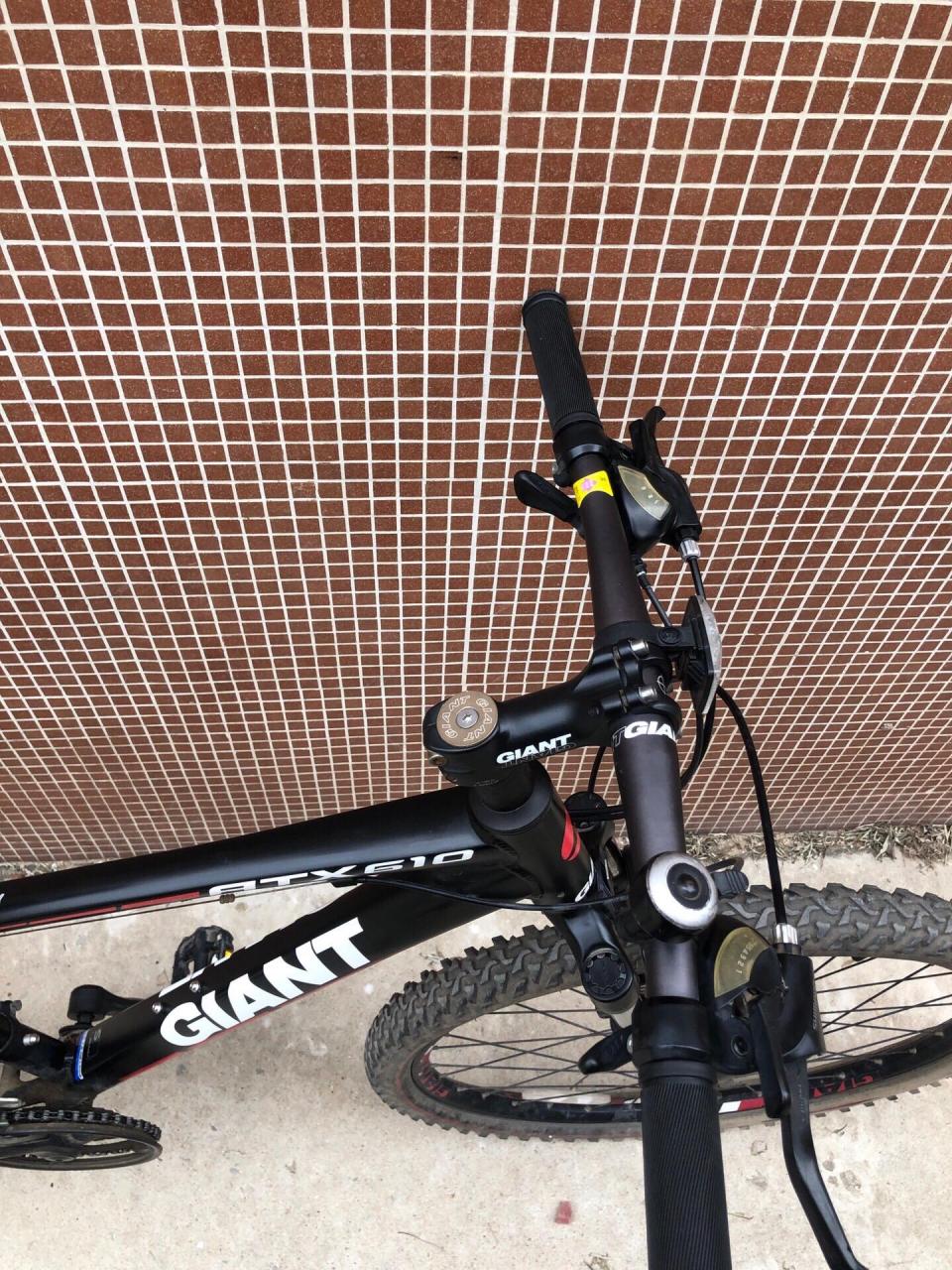 捷安特atx610 铝合金车身 21速 全套禧玛诺变速系统!26轮组 s车架!