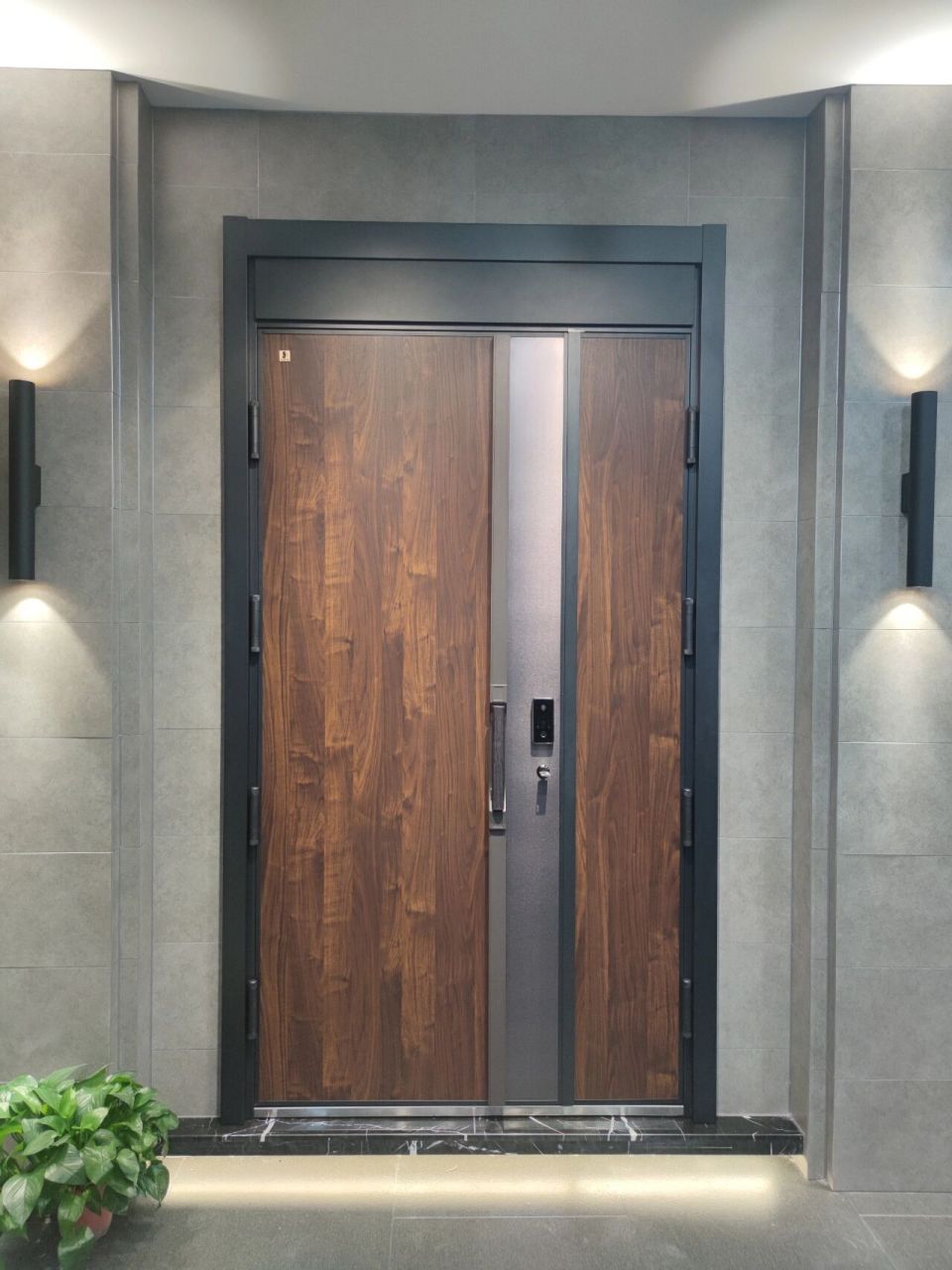 福熙双色防盗门 福熙5d木纹系列—《福禧》《福安》外表采用5d木纹,摸