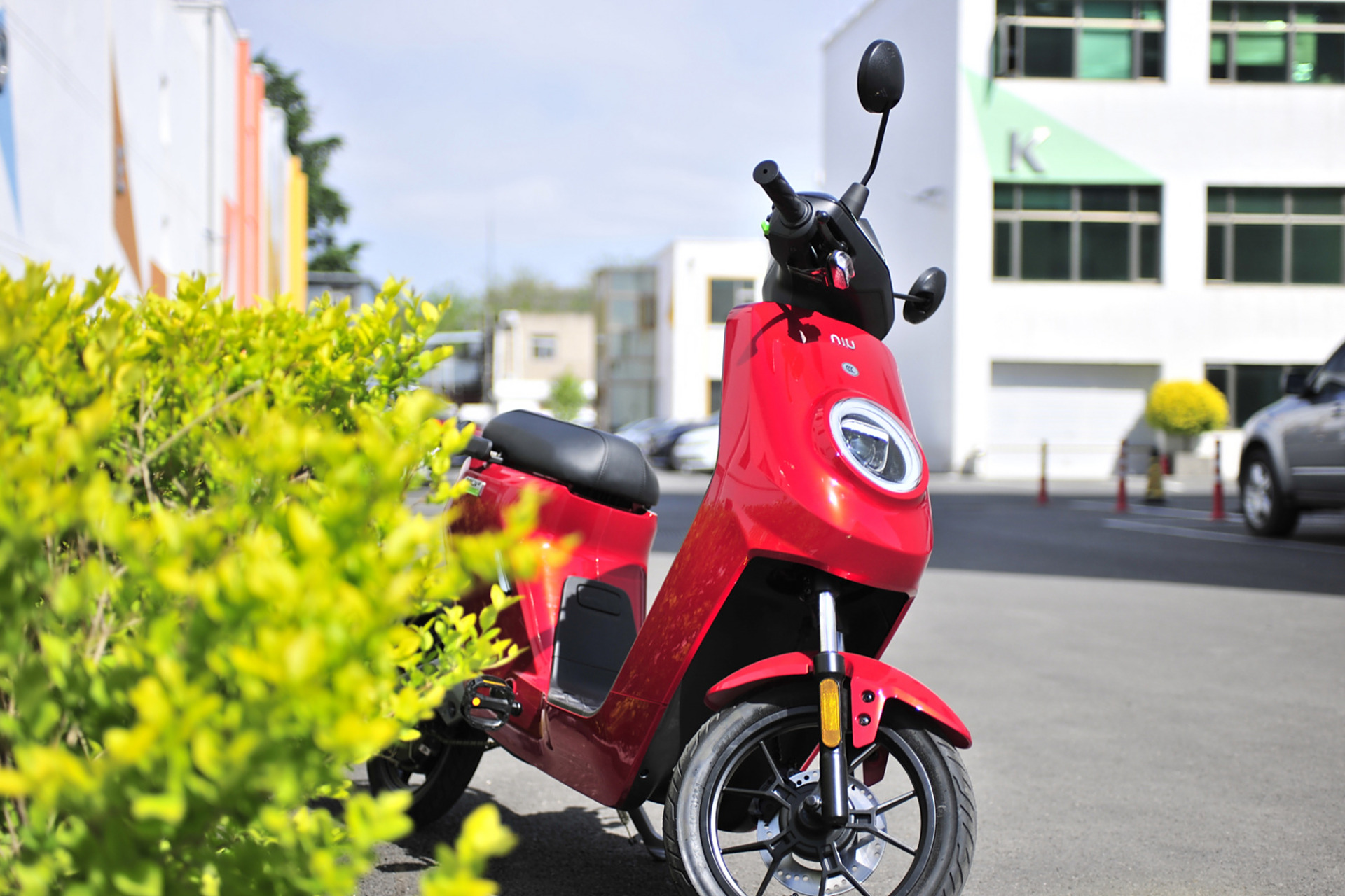 新国标旗舰小牛mqi2的极致设计与全新体验 新国标对于电动车的重量有