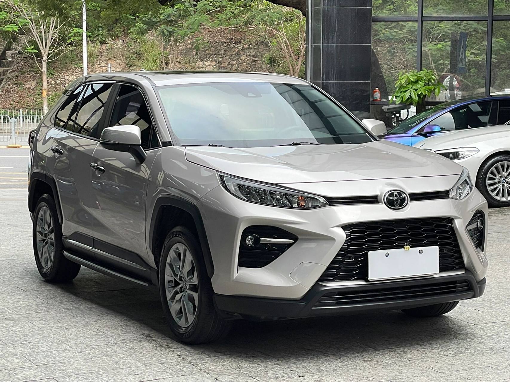 5座丰田suv 威兰达 2.0l 四驱豪华版 2021年 威兰达 2.