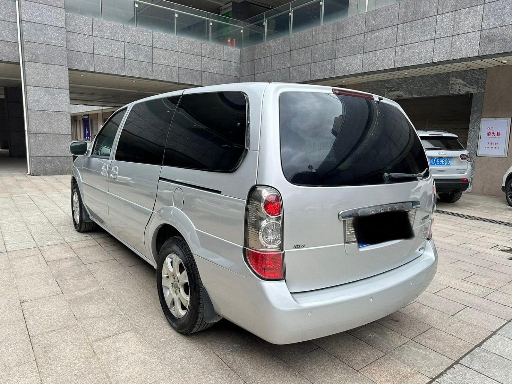 别克 2008款 gl8 陆尊3.