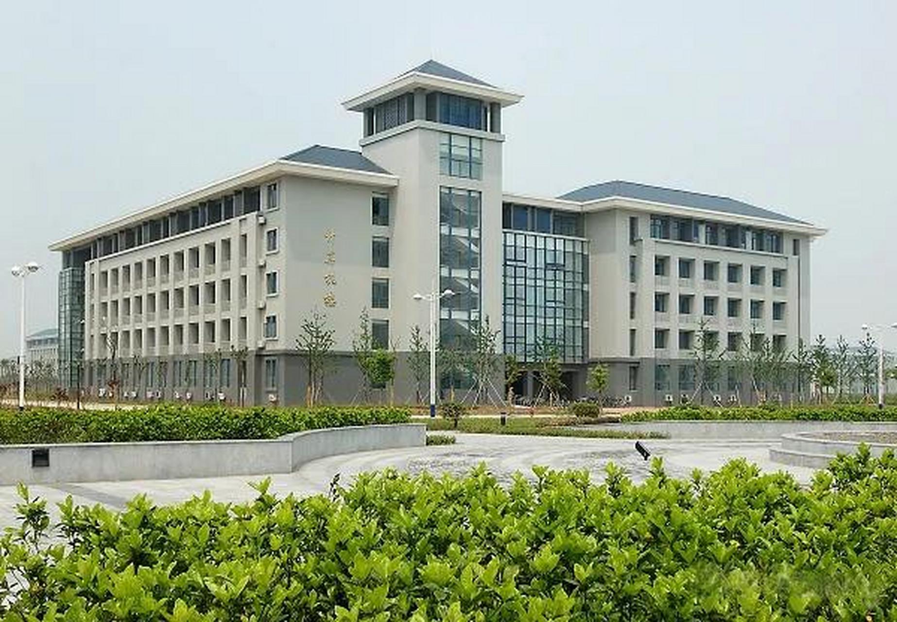 东南大学发布2024年少年生招生简章 东南大学是一所位于江苏省南京市