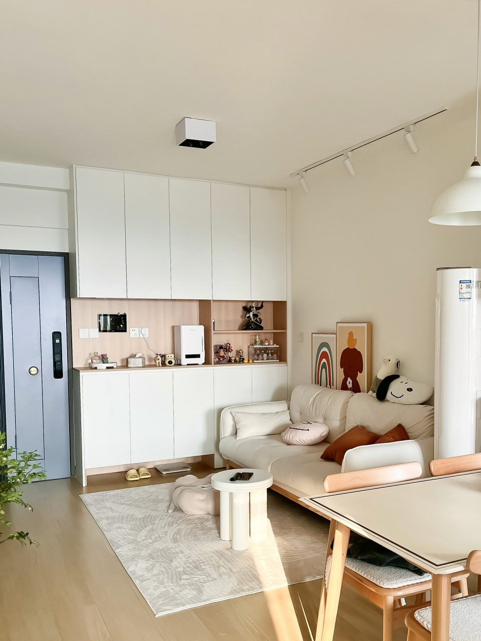 小户型开间3米的客厅可太好宅了|最后附尺 家里是套内面积47平 两室一