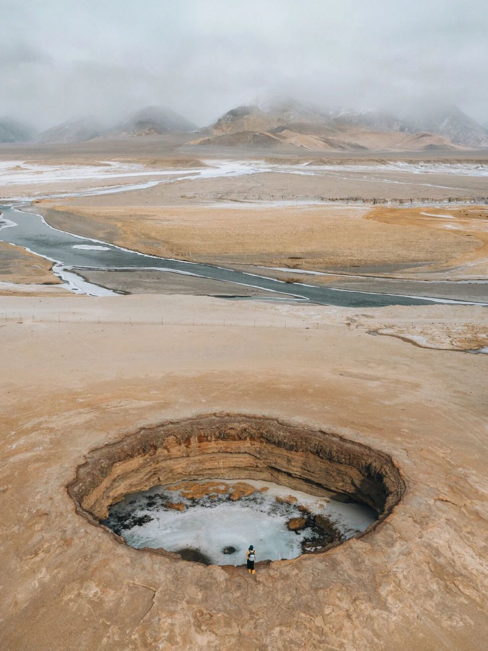 南疆|我猜你一定没见过结了冰的木吉火山口 西极之地,这里是国境太阳