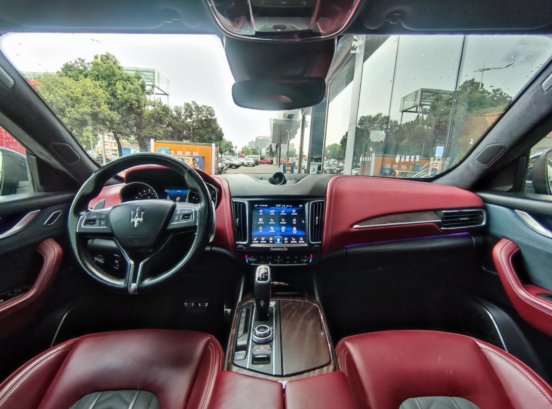 玛莎拉蒂莱万特sq4.2017款 levante 3