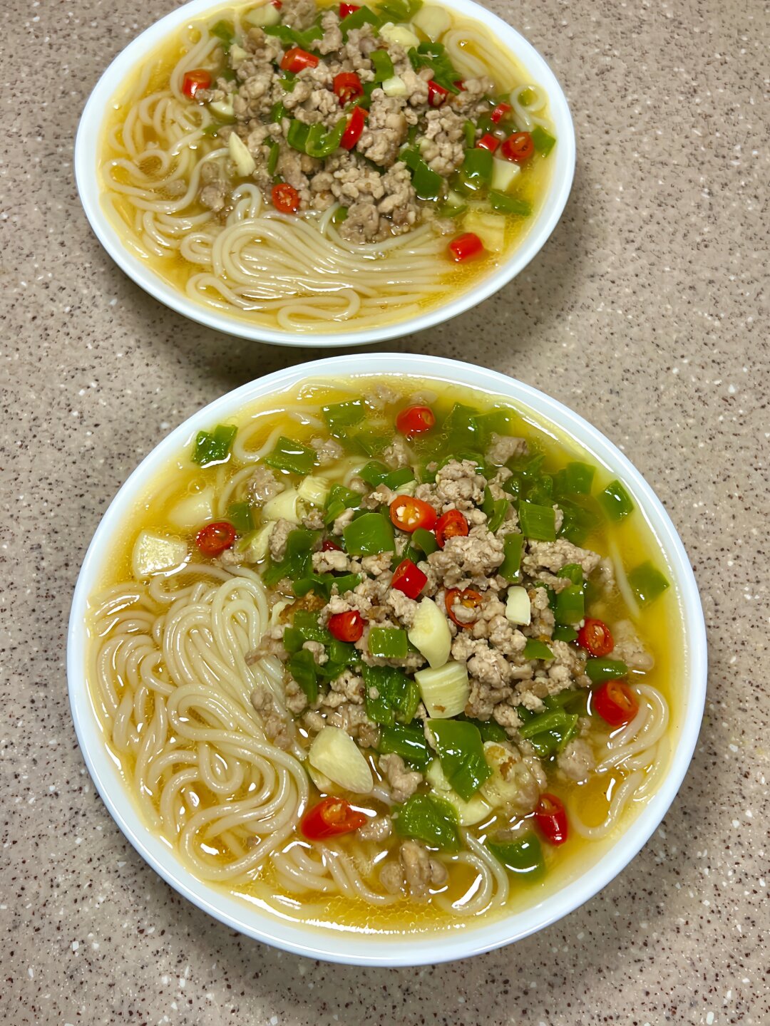 这碗青椒肉末米粉太太太绝了!
