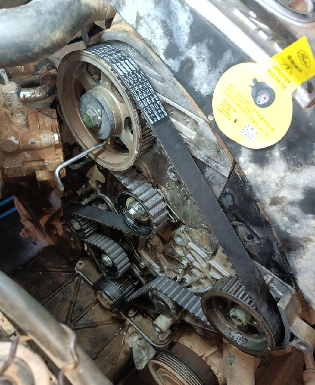 0t 换正时皮带涨紧轮安装最好留个心眼,不然有可能会吃亏,不过我倒是