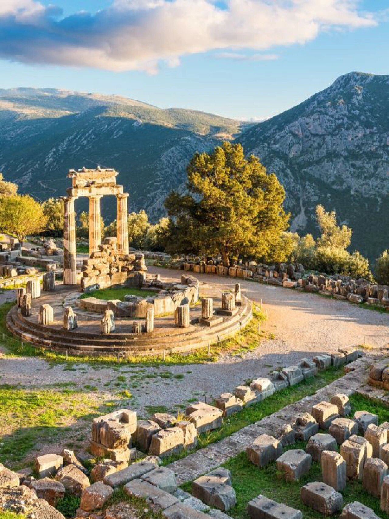 古希腊学者认为,它们出自前苏格