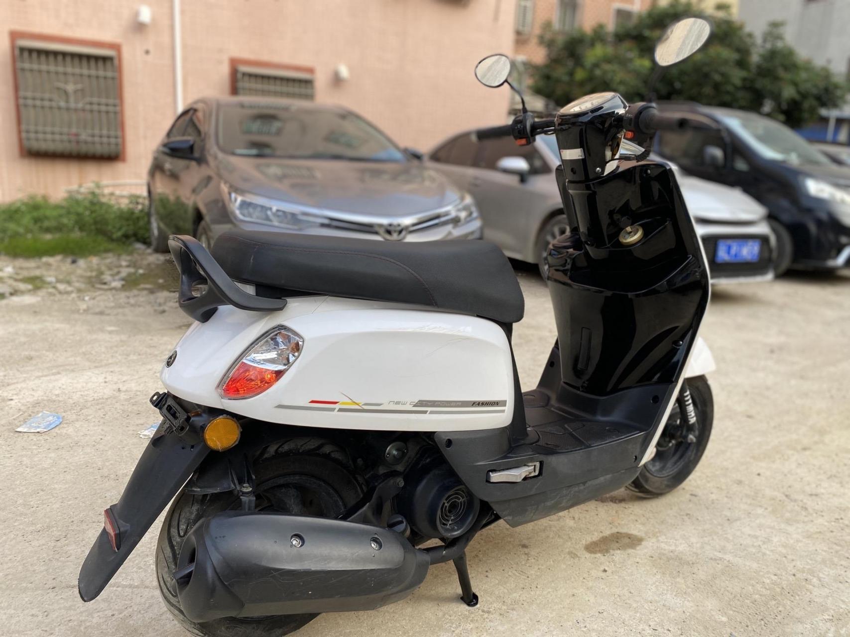 雅马哈酷奇s5   19年  车况精品  9成新   6500公里    前后轮胎新新