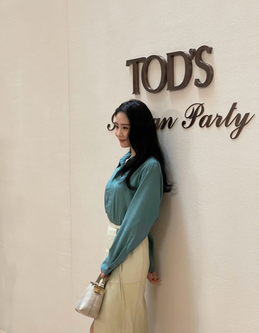 刘诗诗职业装造型参加tods线下活动生图 知性优雅有气质