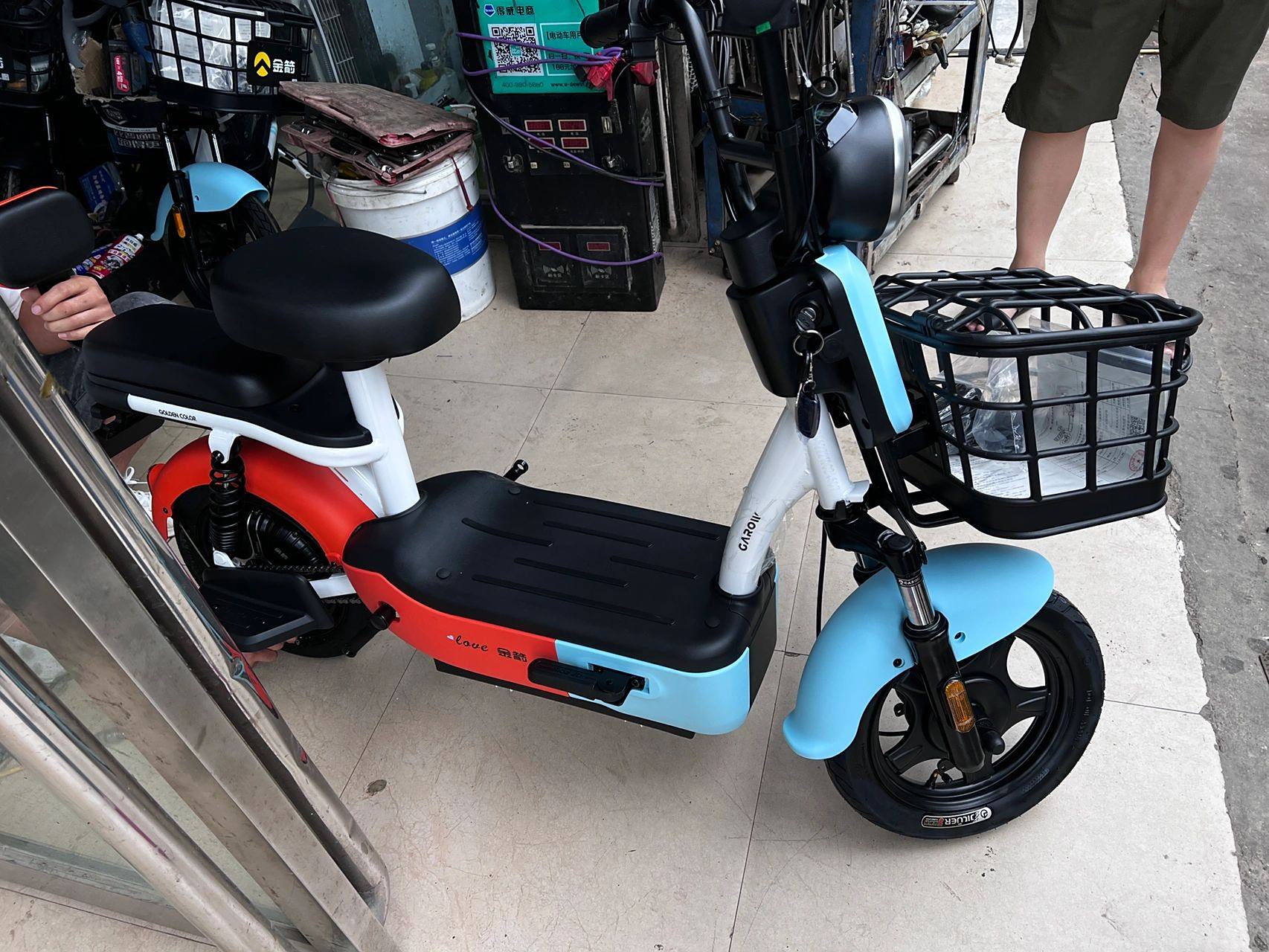 金箭电动车 2080落地