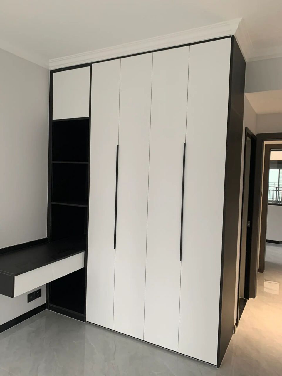 冰山白肤感柜子安全下车啦 安装的时候好忐忑很怕翻车.