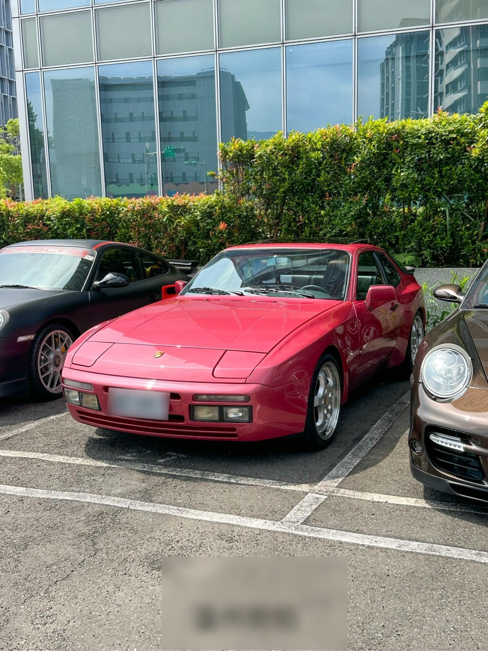 超少见的经典跳灯保时捷994车型,这台车来自上世纪80年代,这台车最