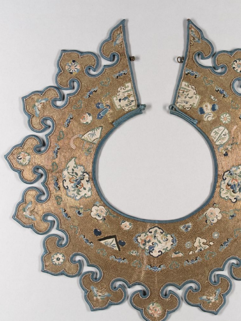 传统服饰 | 仙气狂飙的古代"时装标配"云肩78 78"时尚是一种轮回"