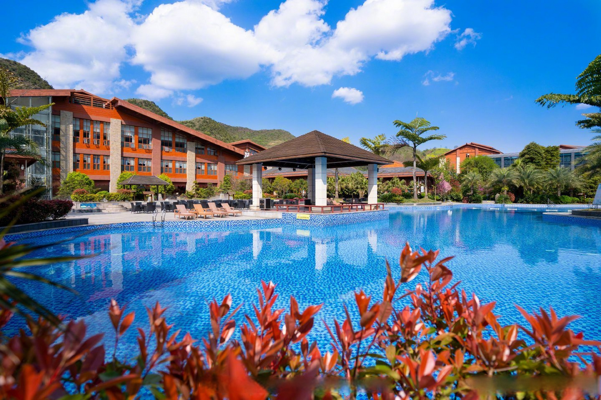 黔中第一汤 走进落别龙井生态温泉度假区 #冬游贵州来一场暖心之旅