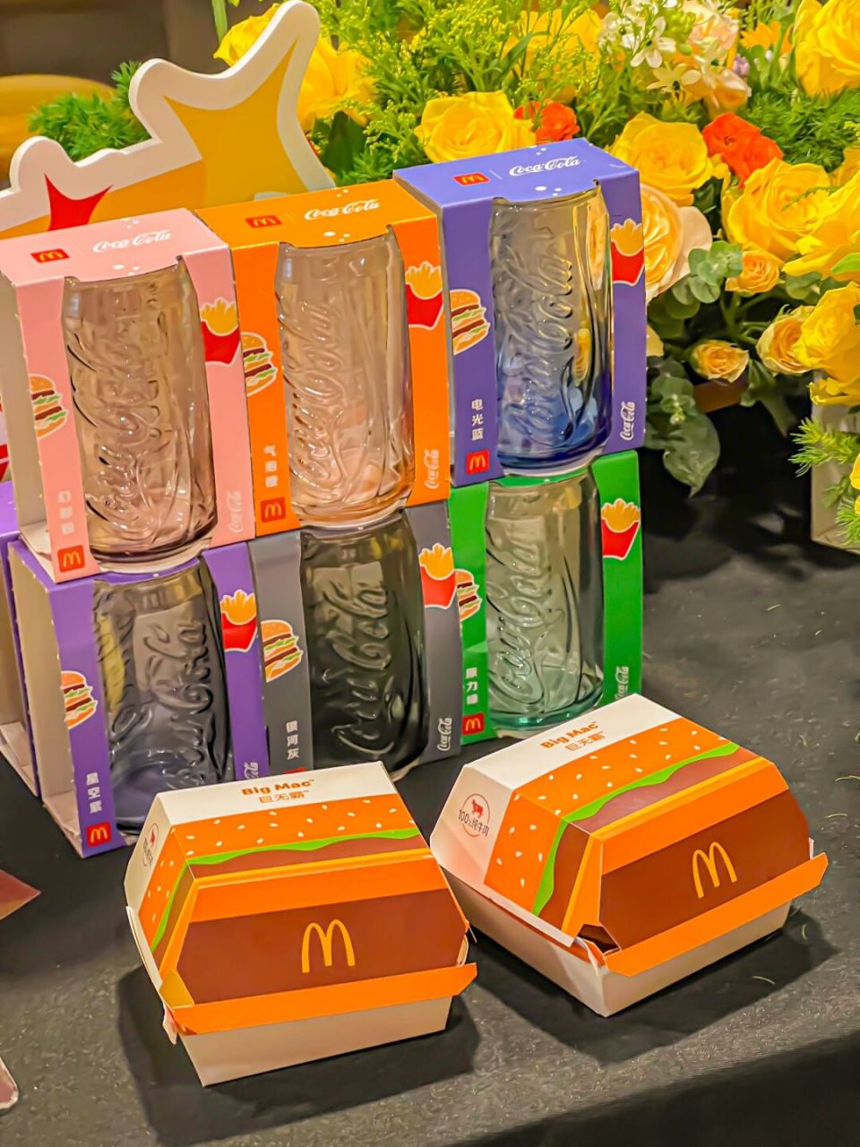 麦当劳可乐杯回归|双手握住夏日的快乐 乘着夏日的微风 麦当劳可乐杯