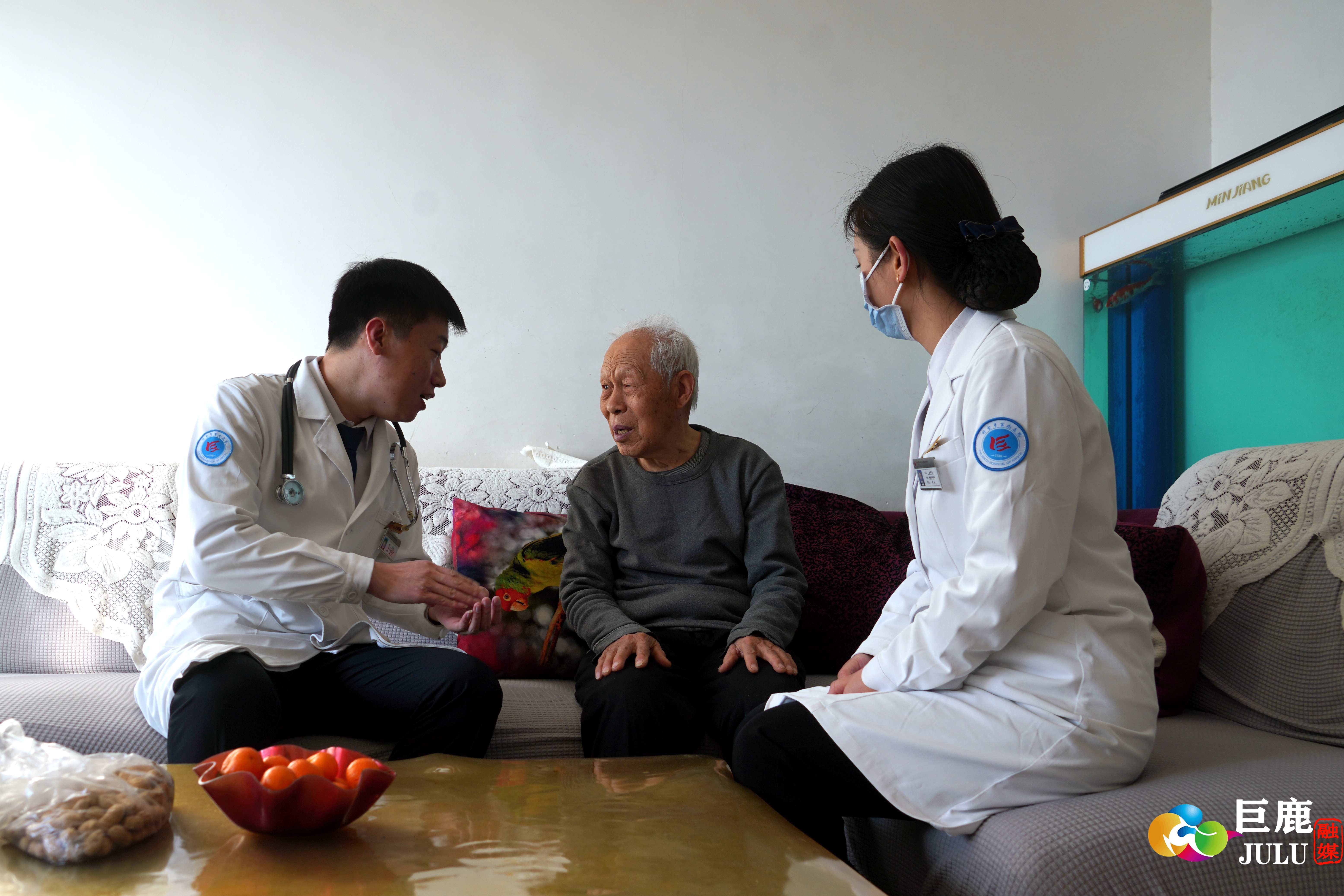 朝阳医院陪诊协助挂号老人就医全程陪护，尽享细致照料的简单介绍