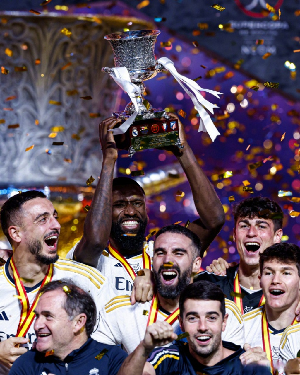 皇马夺得西超杯冠军##皇马4比1巴萨# 西班牙超级杯决赛,皇马4-1巴萨