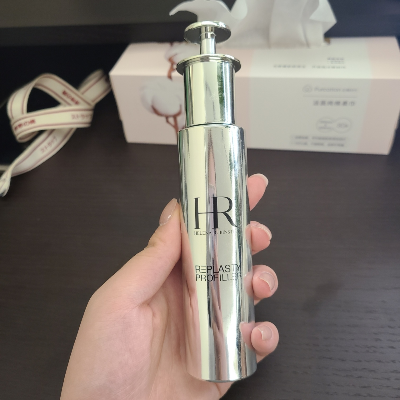 hr赫莲娜全新小针管使用感受 赫莲娜的全新小针管精华已经使用了好几