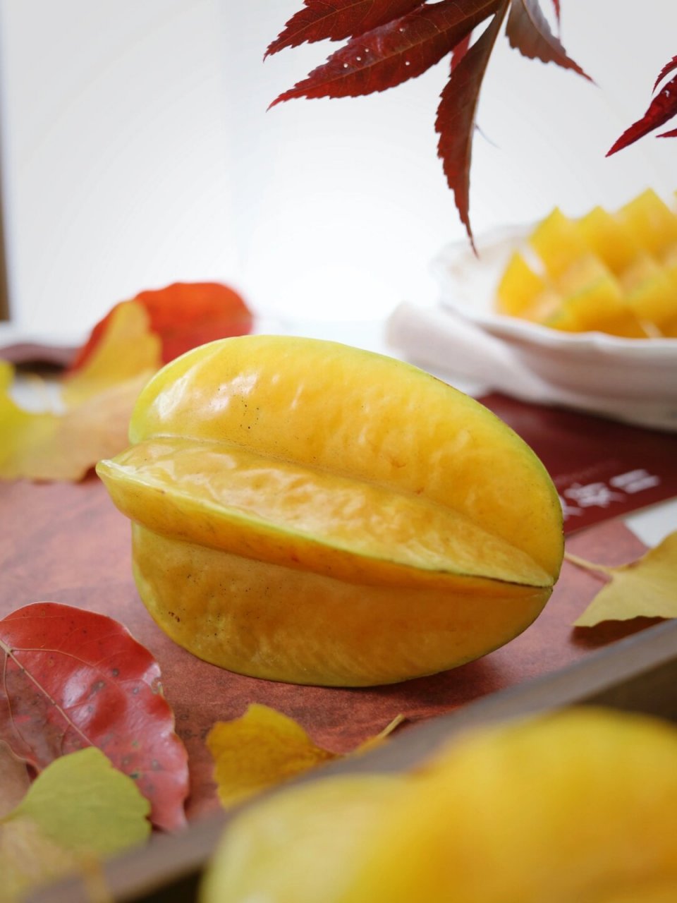 又是美好的一天:) 有你陪伴星辰为伍 树上熟软枝大杨桃 	 应该没有人